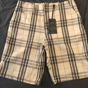 Men’s Monument Shorts